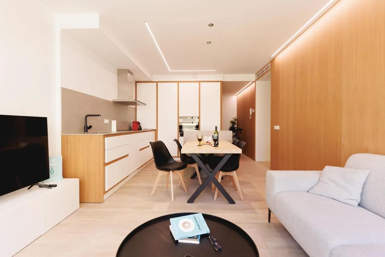 Bravissimo Centre, Modern 2-Bedroom Apartment Girona İspanya