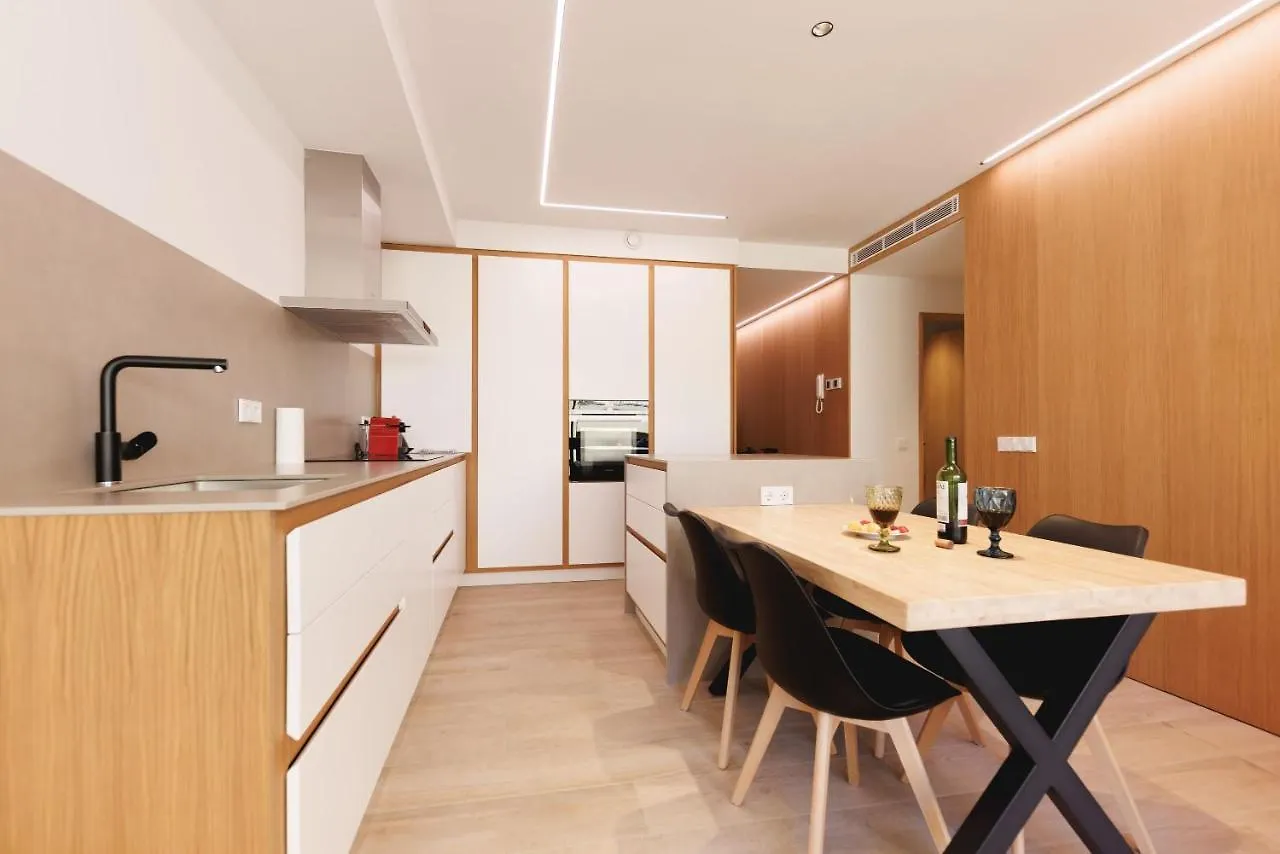 Bravissimo Centre, Modern 2-Bedroom Apartment Girona İspanya